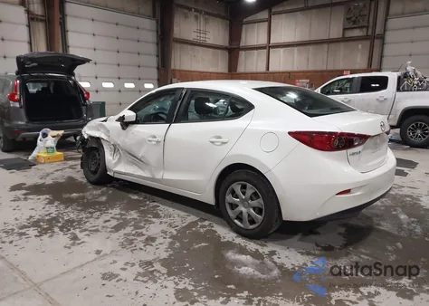 2014 Mazda Mazda3 I Sport из США, поврежденный, VIN JM1BM1U73E1156478